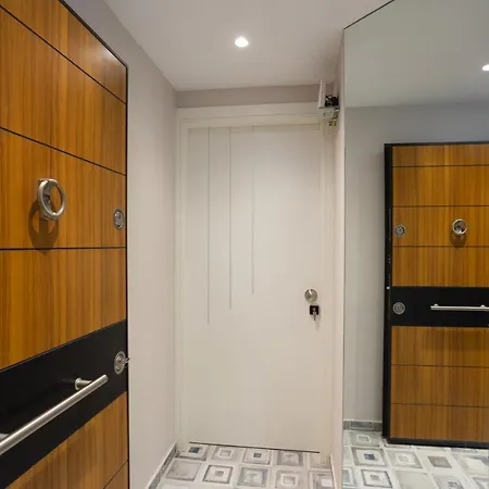 Scirocco In Corfu Center * Corfu (city)